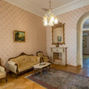 Guest house Leon